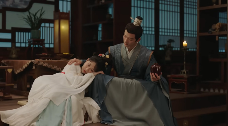 Un jeune roi se montre protecteur auprès de celle qu'il aime